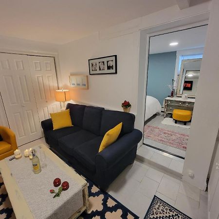 Comfy And Chic Boston Apartment! Free Parking エクステリア 写真